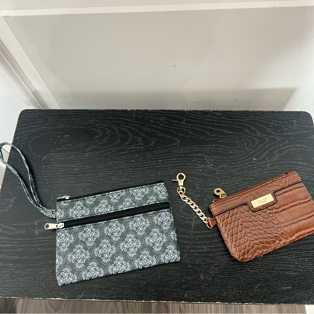 Simple small pouches - Picture 4 of 7